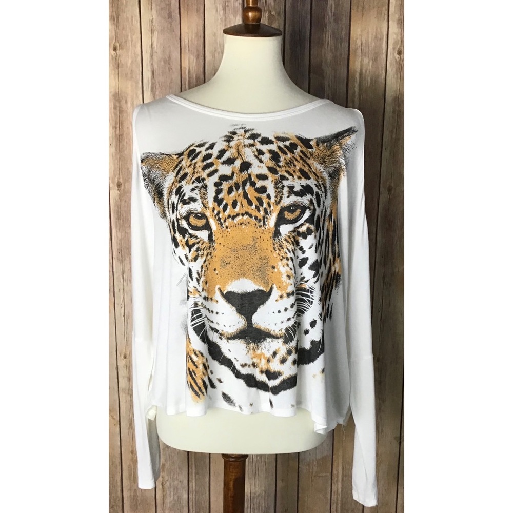 NWOT | LOVE | WOMENS TOP